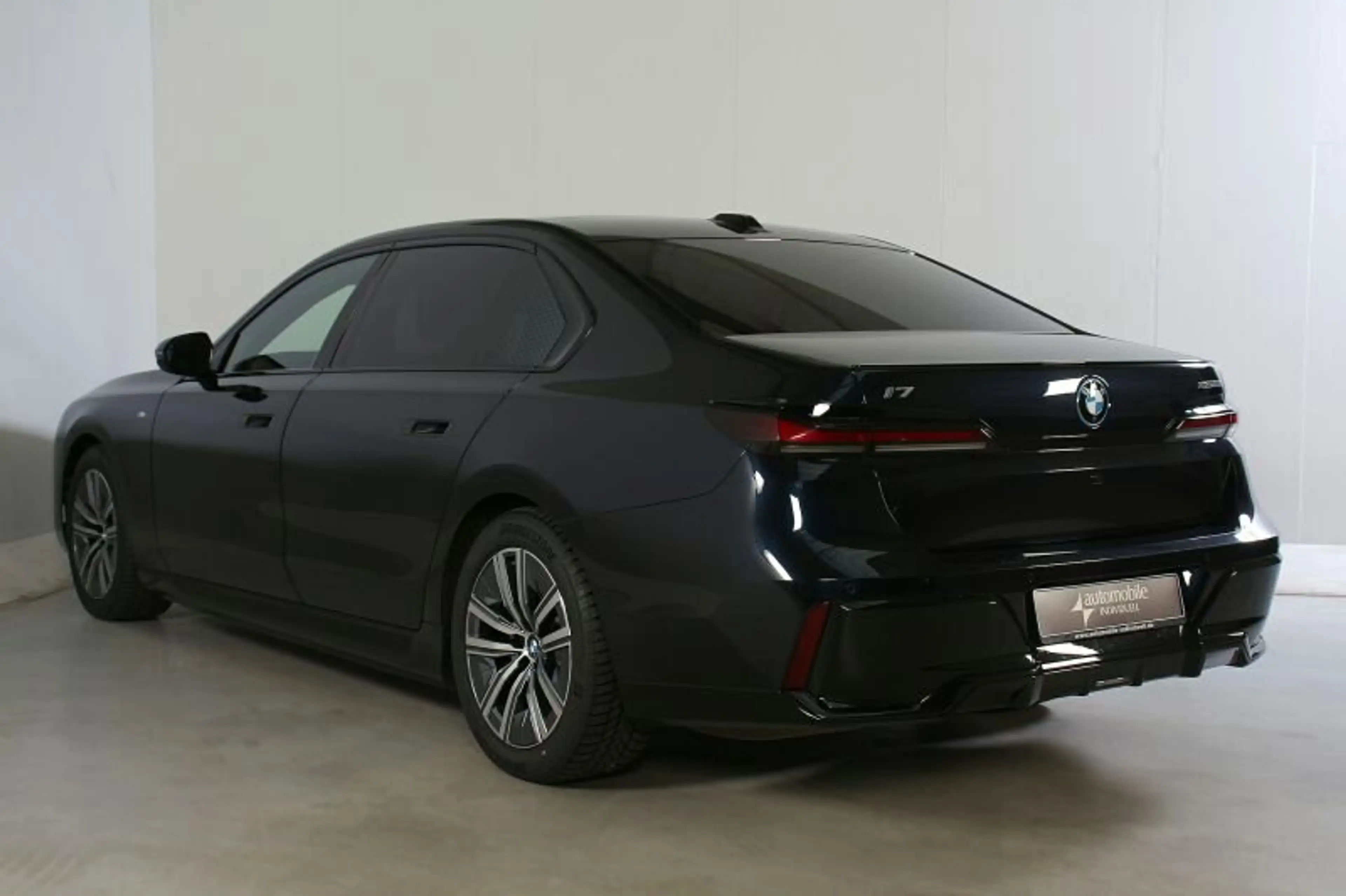 BMW i7 xDr.60 M Sport PRO Fondentertain AHK B&W vol — photo 4