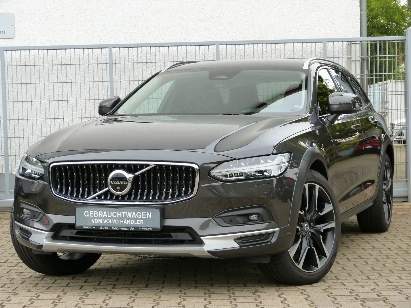Volvo V90 Cross Country V90 B5 Cross Country Plus AWD Standhzg 360°AHK Gri - 2