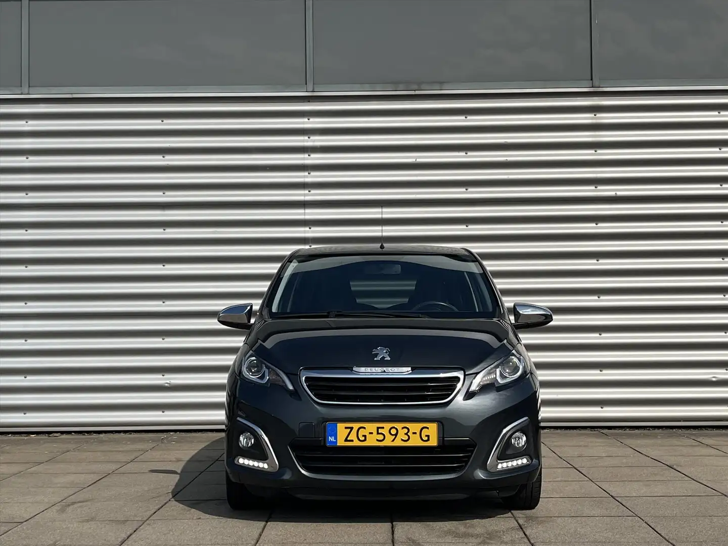 Peugeot 108 1.0 e-VTi 68pk 5D Allure | Achteruitrijcamera | Ai Grey - 2