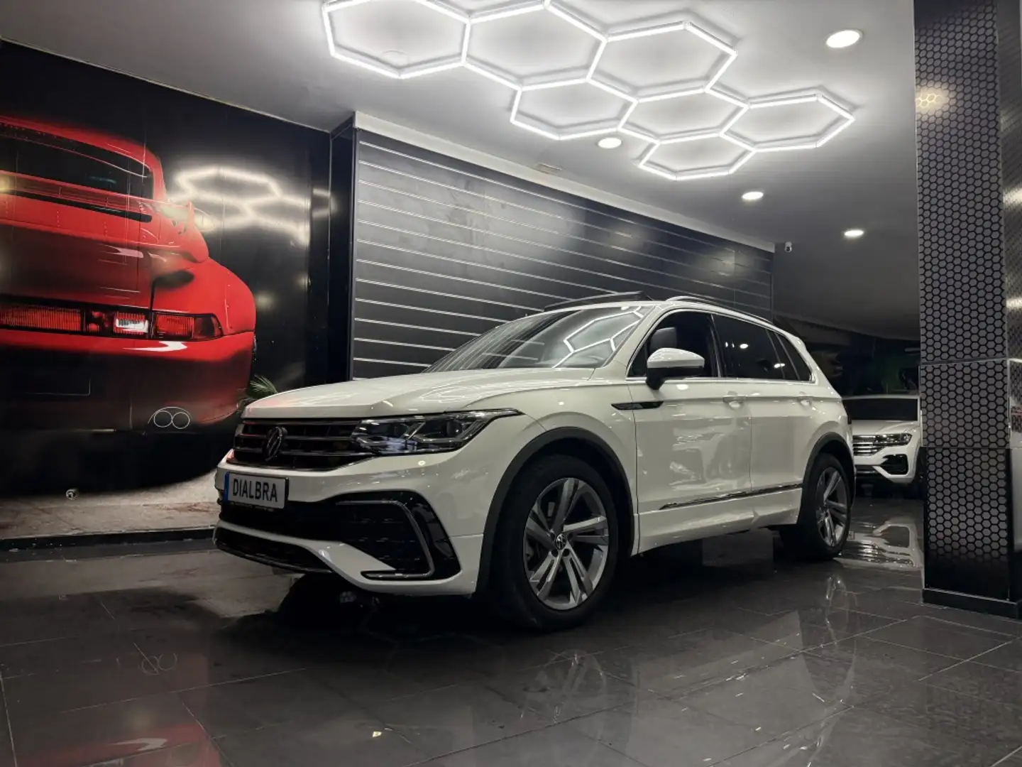 Volkswagen Tiguan 2.0TDI R-Line DSG 110kW Blanco - 1