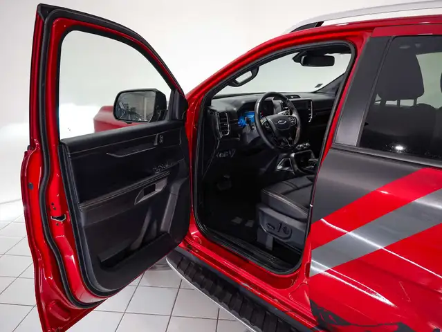 Ford Wildtrak DoKa mit Hardtop Ansicht 13