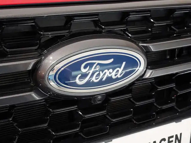 Ford Wildtrak DoKa mit Hardtop Ansicht 9