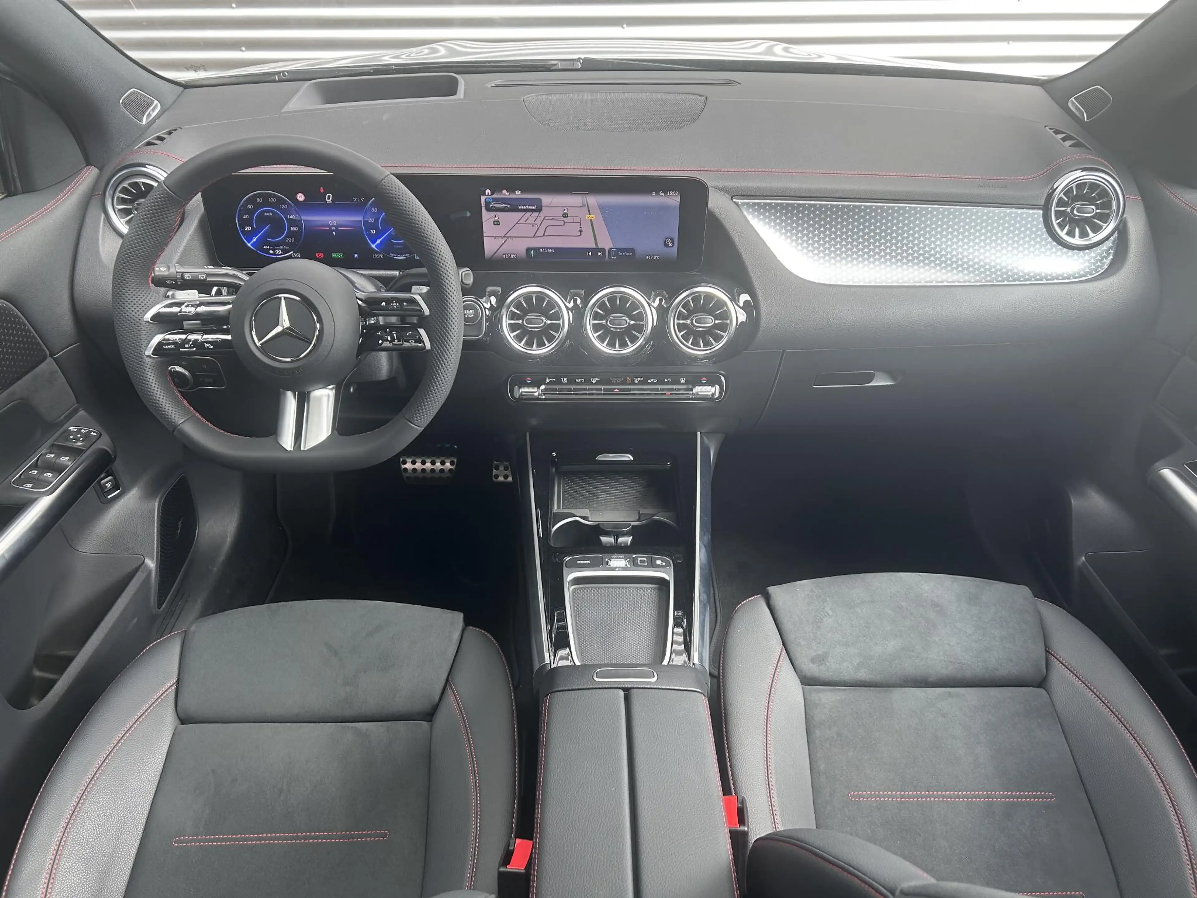 Mercedes-Benz EQA 250 250+ Business Solution AMG | Panoramadak | Elektri — photo 5