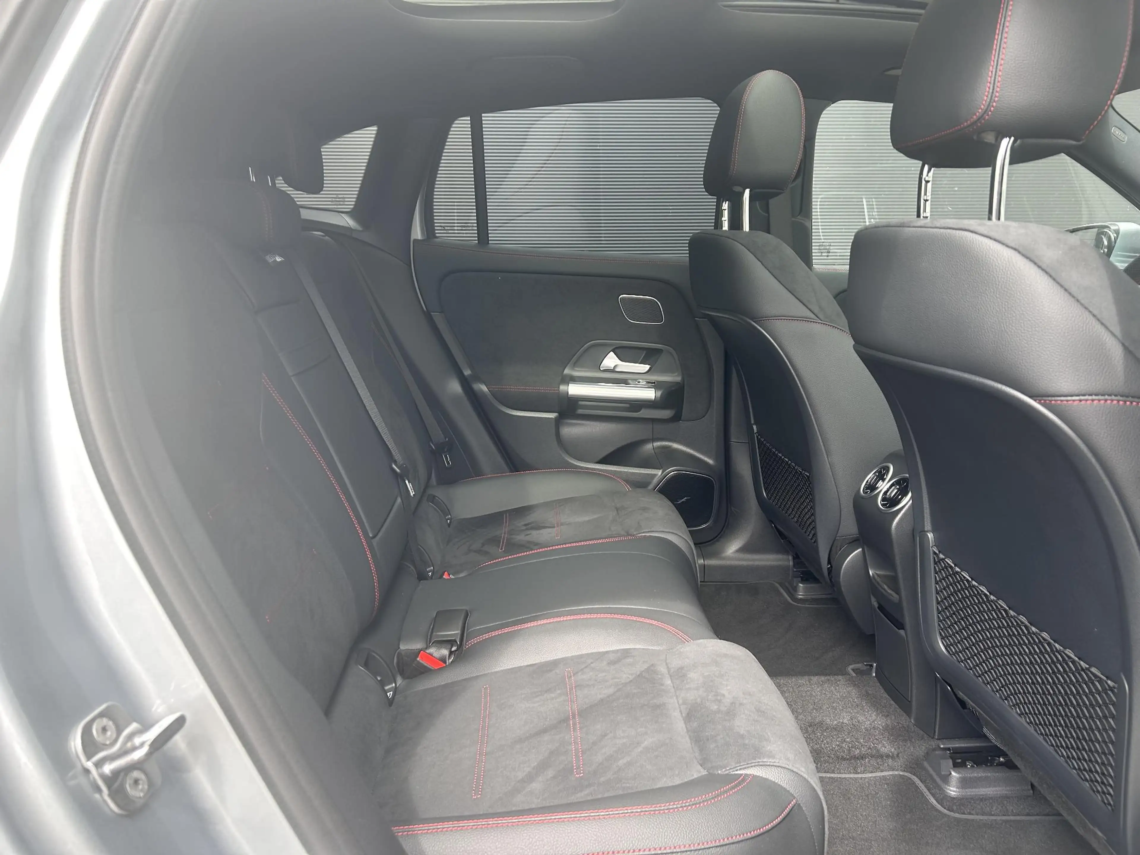Mercedes-Benz EQA 250 250+ Business Solution AMG | Panoramadak | Elektri — photo 8