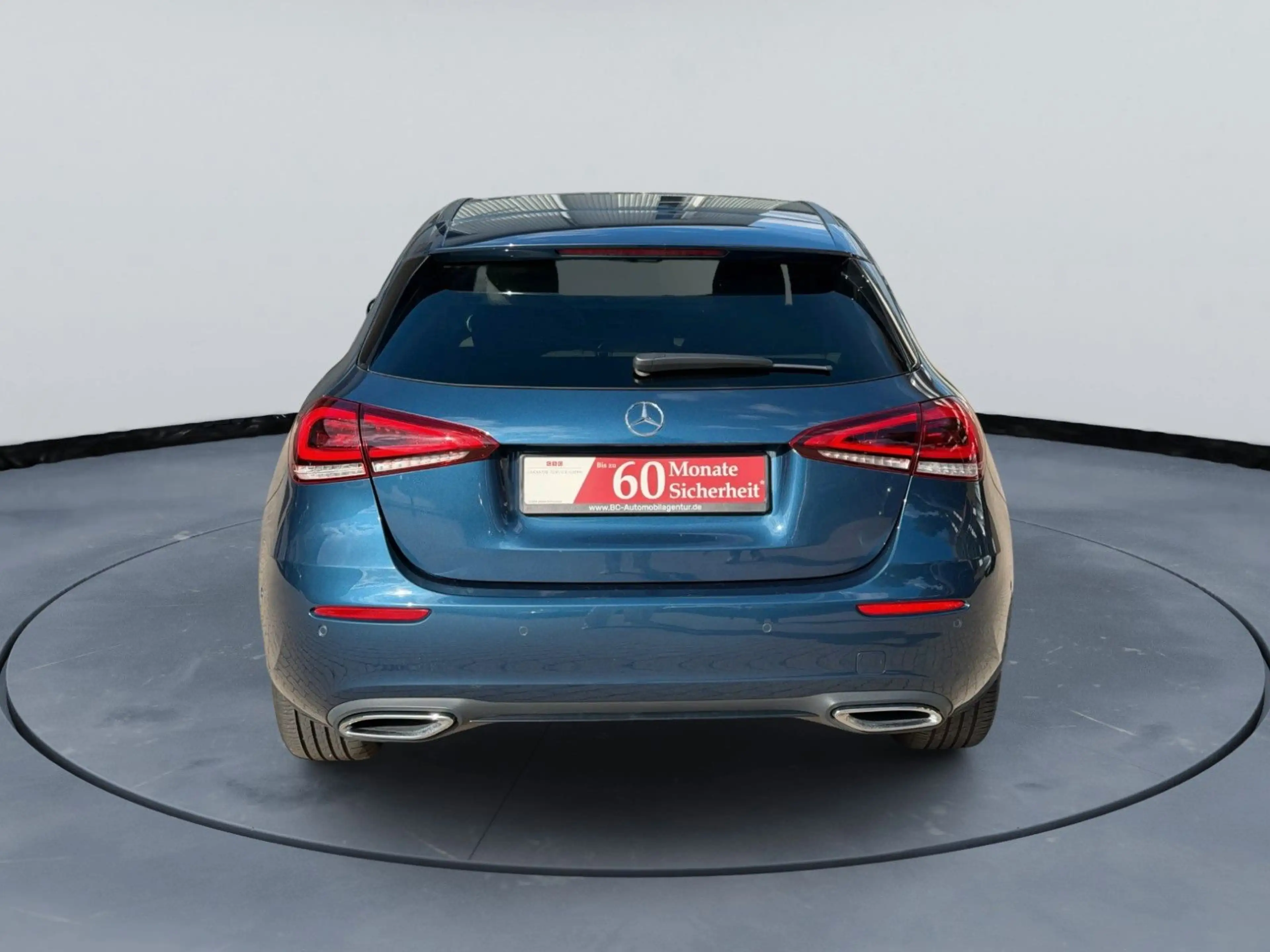 Mercedes-Benz A 200 d Pano Burm StandHZG Distr Burmester 360° — photo 6