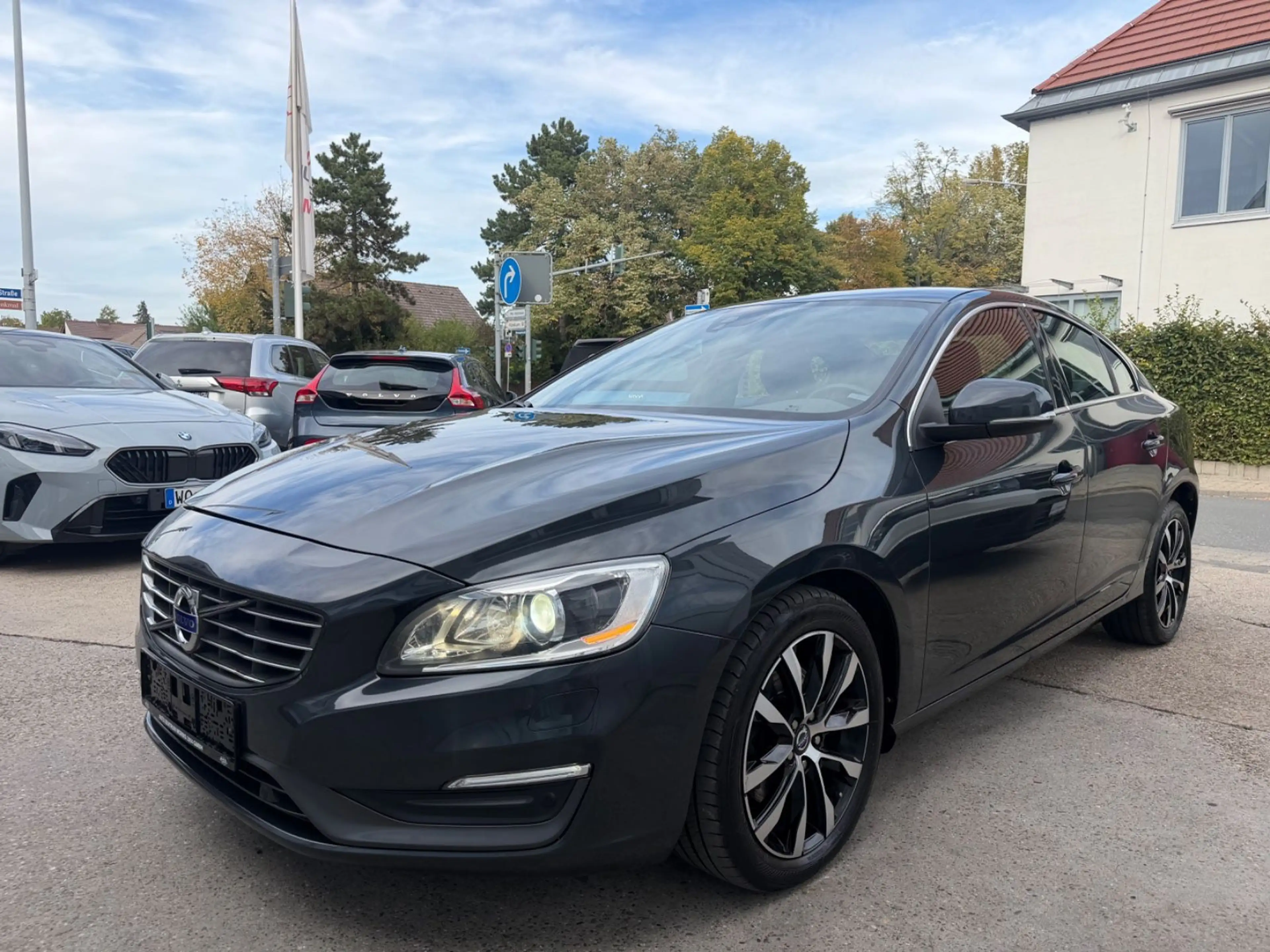 Volvo S60 D4 Lim. *Automatik*Navi*R.Kamera*Scheckheft* — photo 3