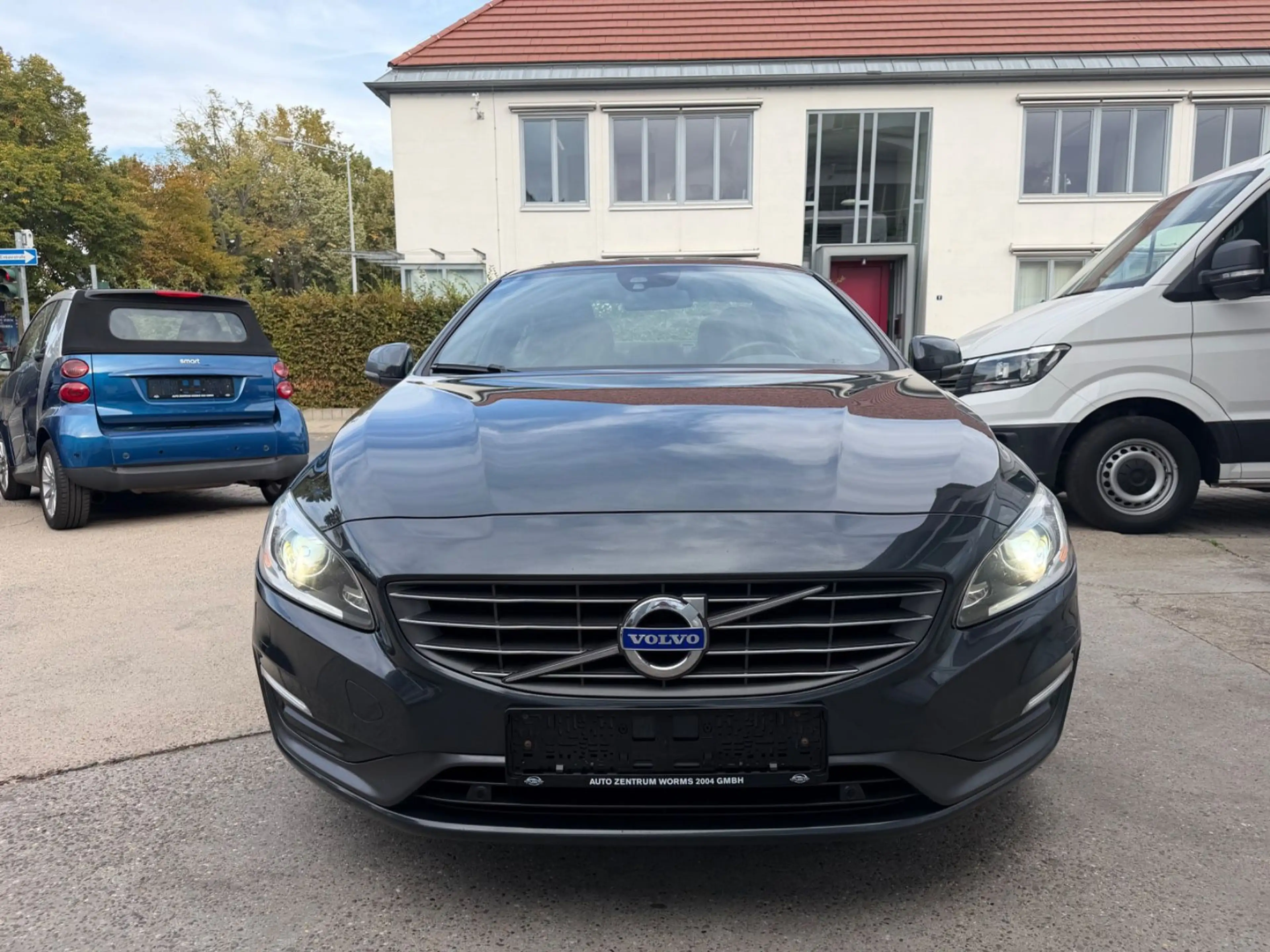 Volvo S60 D4 Lim. *Automatik*Navi*R.Kamera*Scheckheft* — photo 2