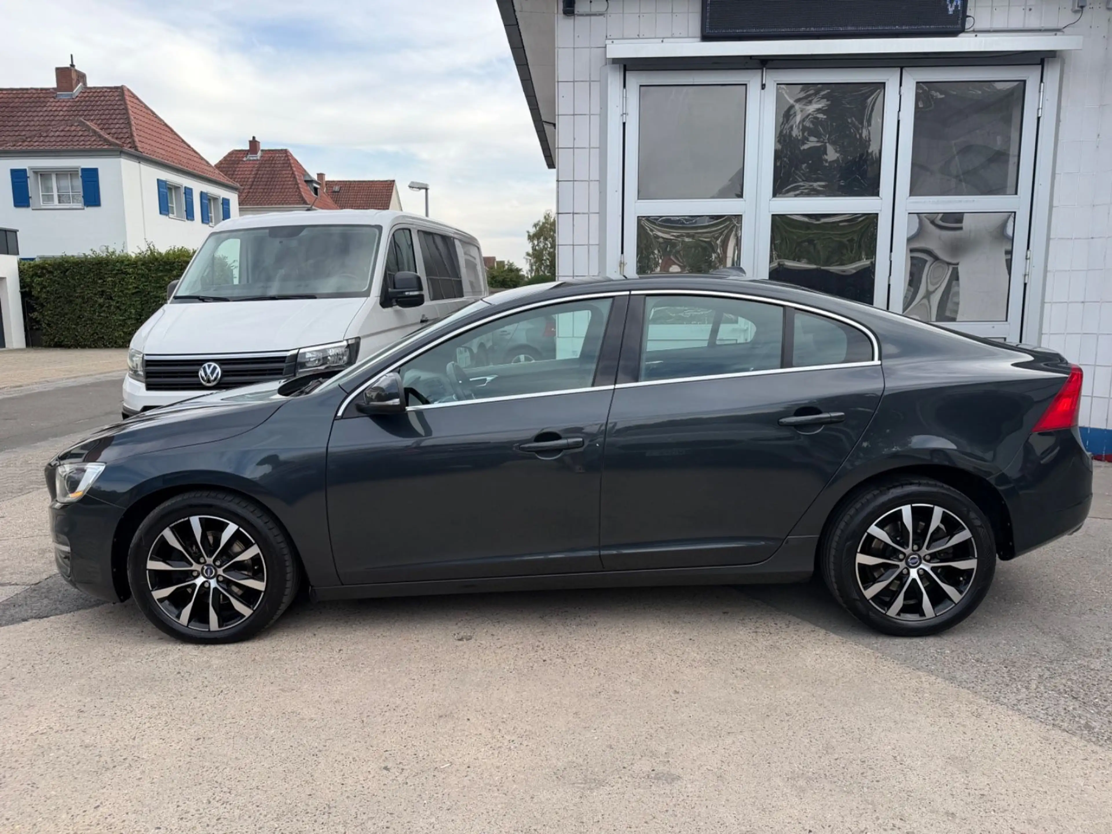 Volvo S60 D4 Lim. *Automatik*Navi*R.Kamera*Scheckheft* — photo 4
