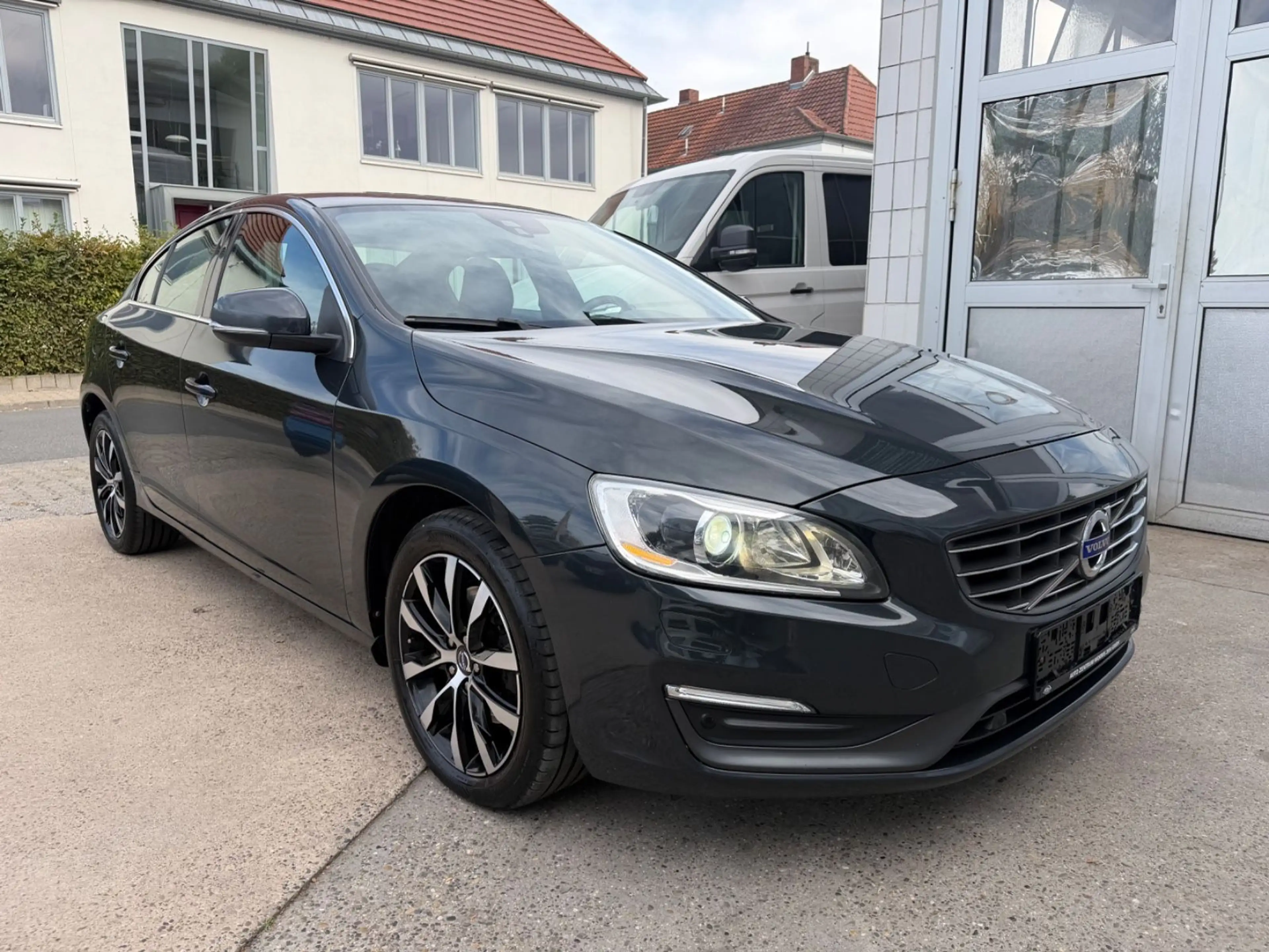 Volvo S60 D4 Lim. *Automatik*Navi*R.Kamera*Scheckheft*