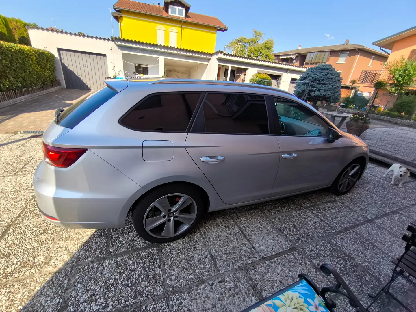 SEAT Leon ST 2.0 tdi FR DSG Argento - 2