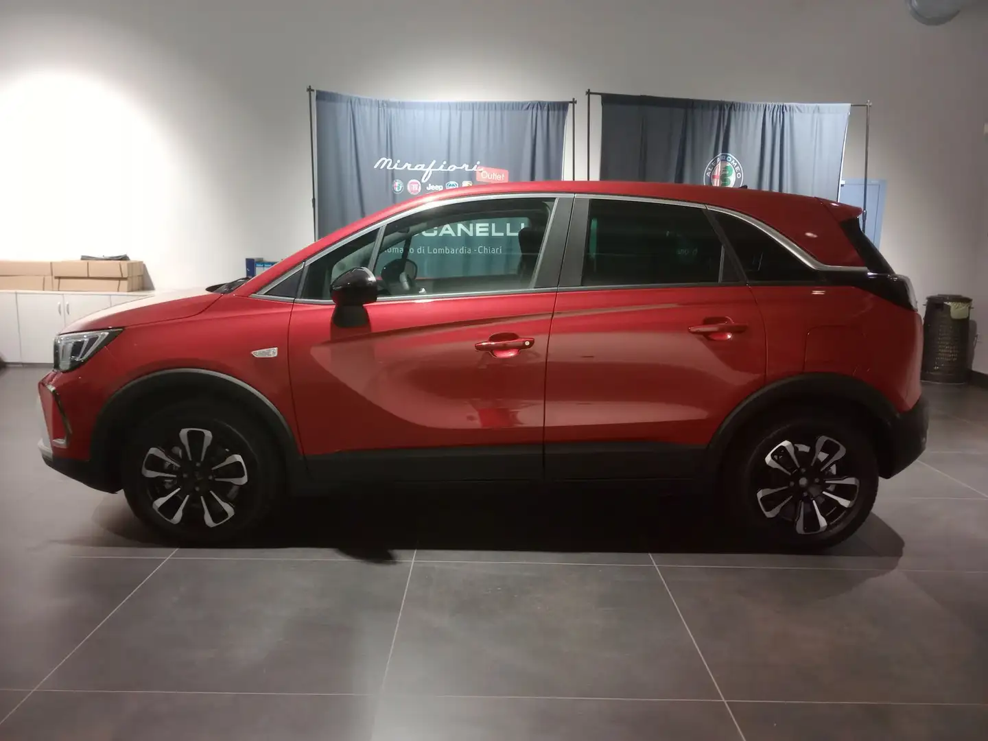 Opel Crossland 1.2 Turbo 12V 110 CV Start&Stop Elegance Rosso - 2