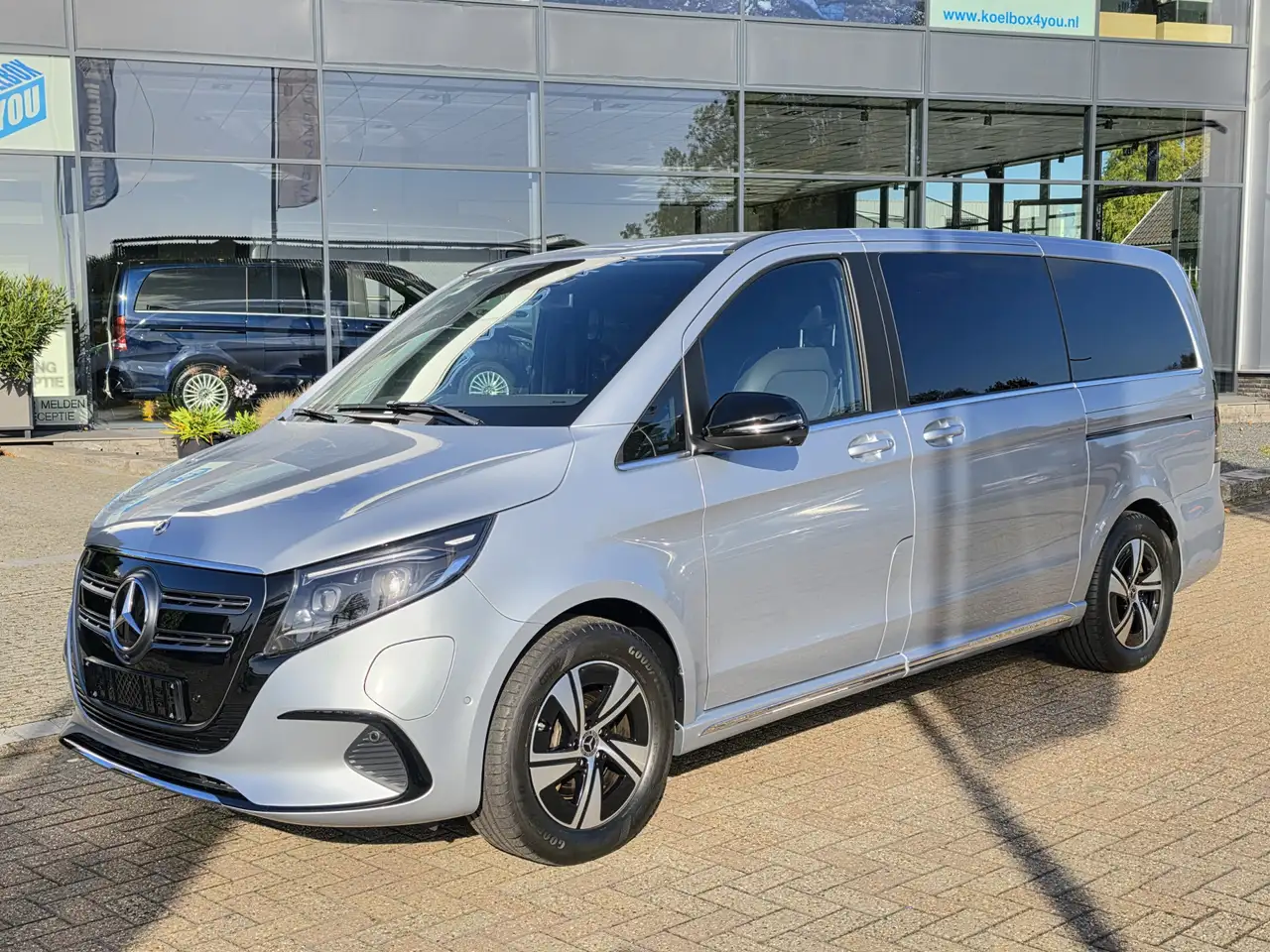 Mercedes-Benz EQV 300