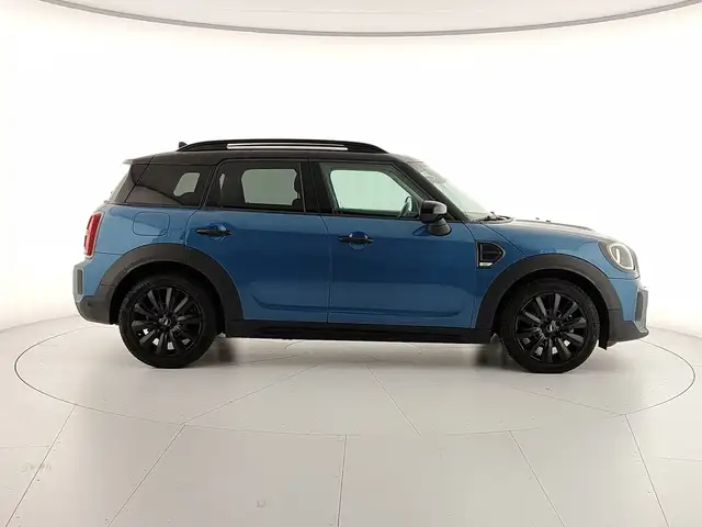 Mini Countryman view 9