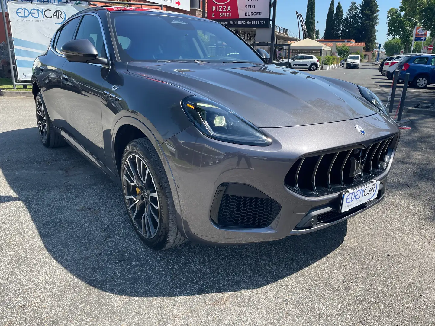 Maserati Grecale 2.0 mhev GT 300cv Tettino Sonus Faber Grigio - 1