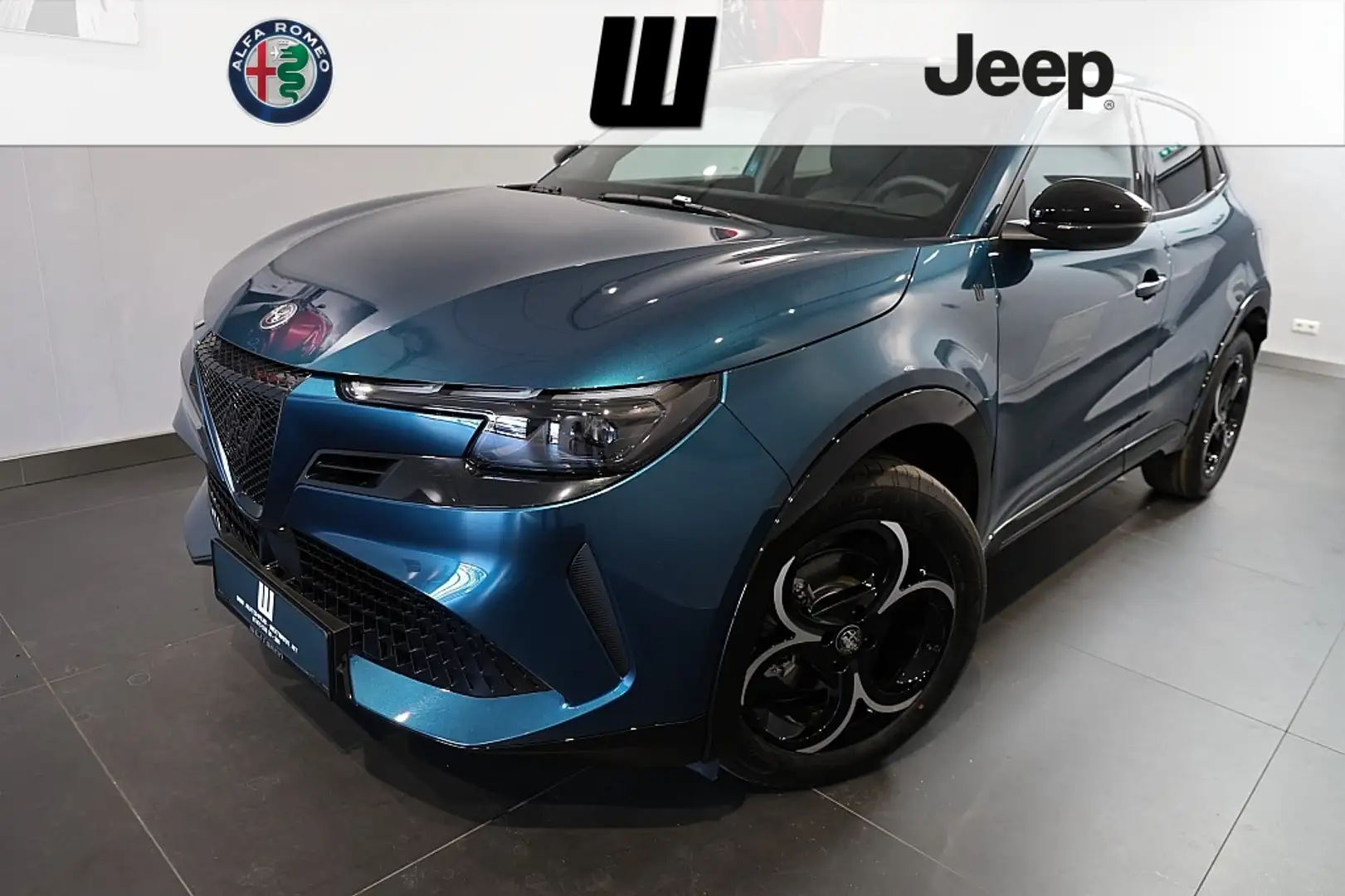 Alfa Romeo Junior Ibrida 1.2 e-DCT6 Mild-Hybrid +29 PS Blau - 1