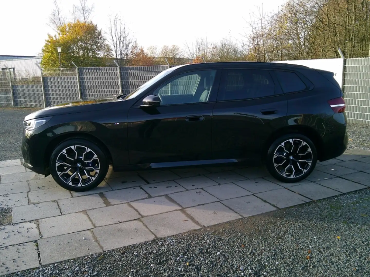 BMW X3 xDrive20d MSport ParkAssis+ AHK eSitze Har/Kar Schwarz - 2