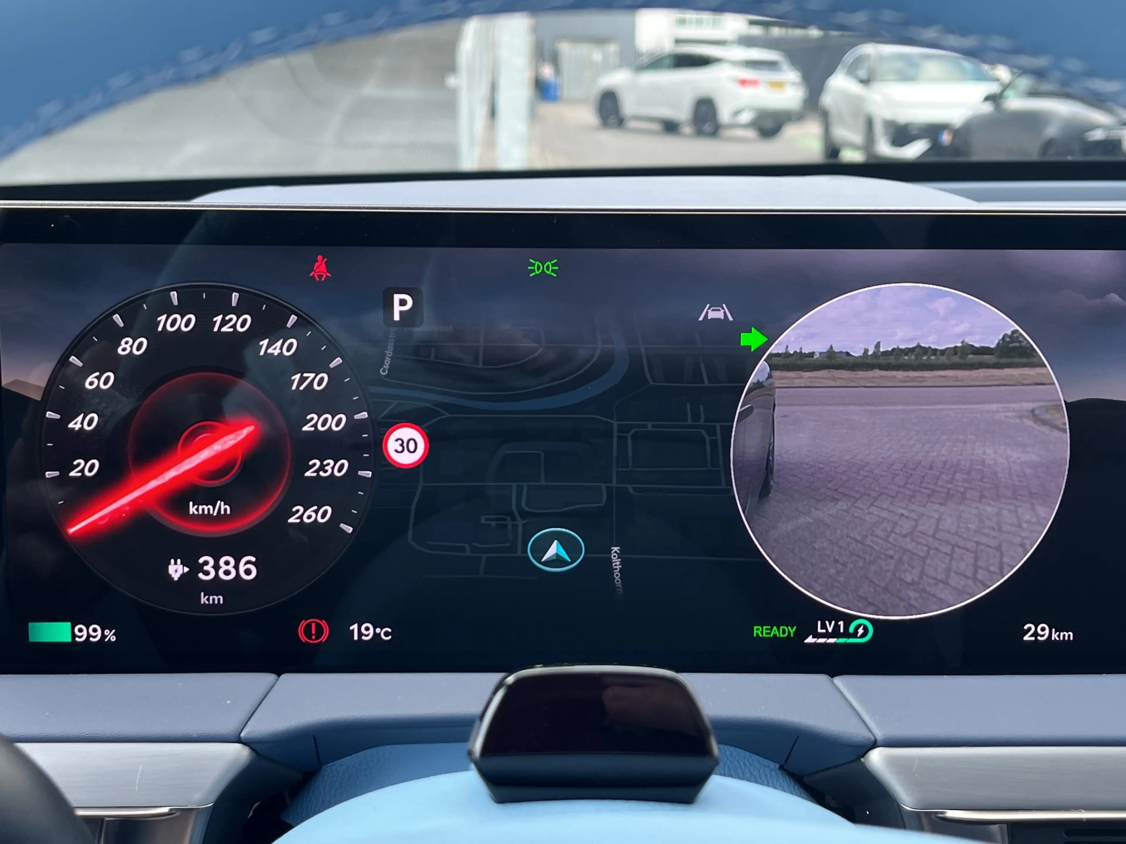 Genesis GV60 84 kWh 490pk Luxury AWD 5.400,- DEMO VOORDEEL | V2 — photo 26