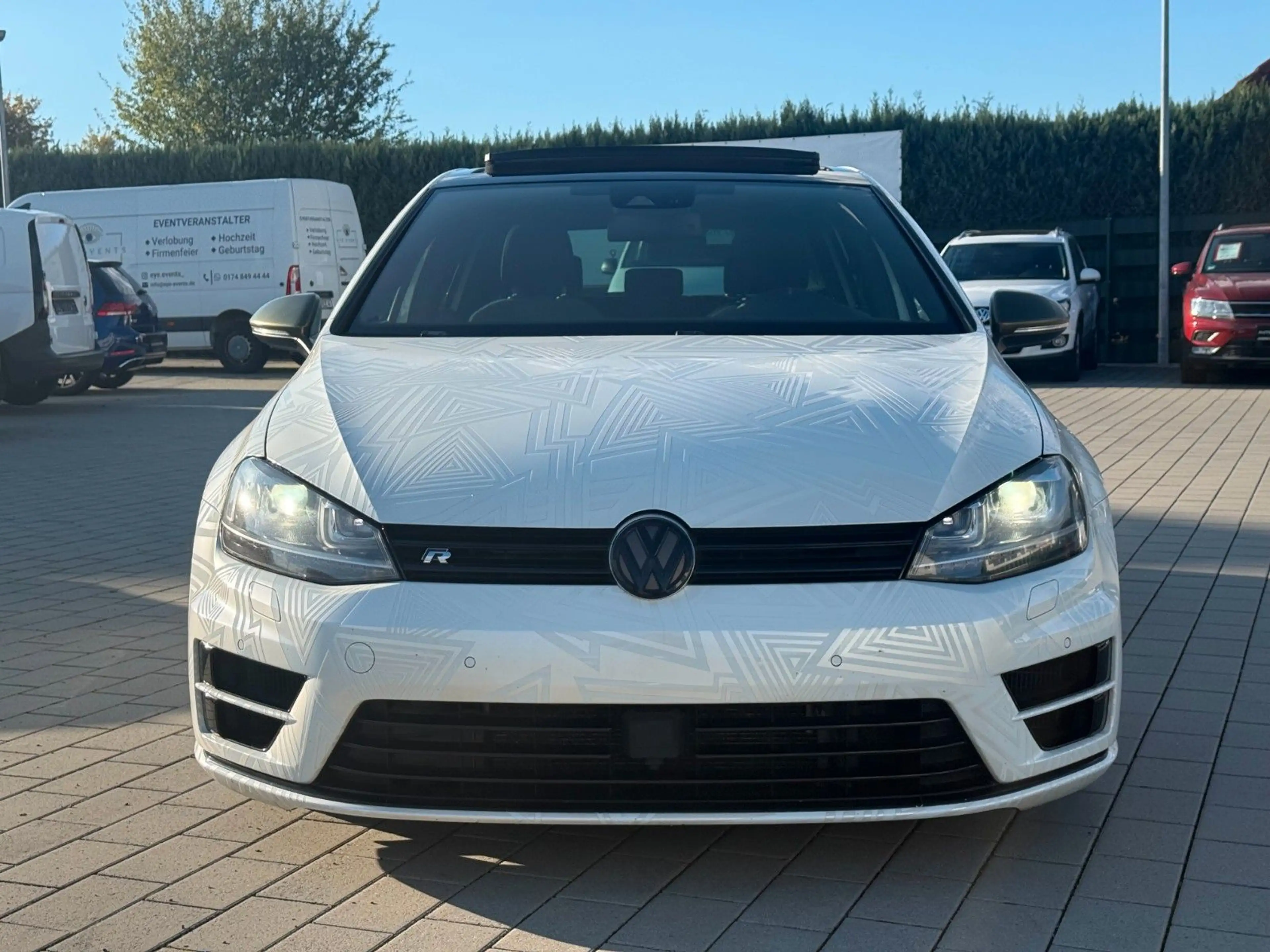 Volkswagen Golf VII Lim. R 4Motion BMT*300PS** — photo 2