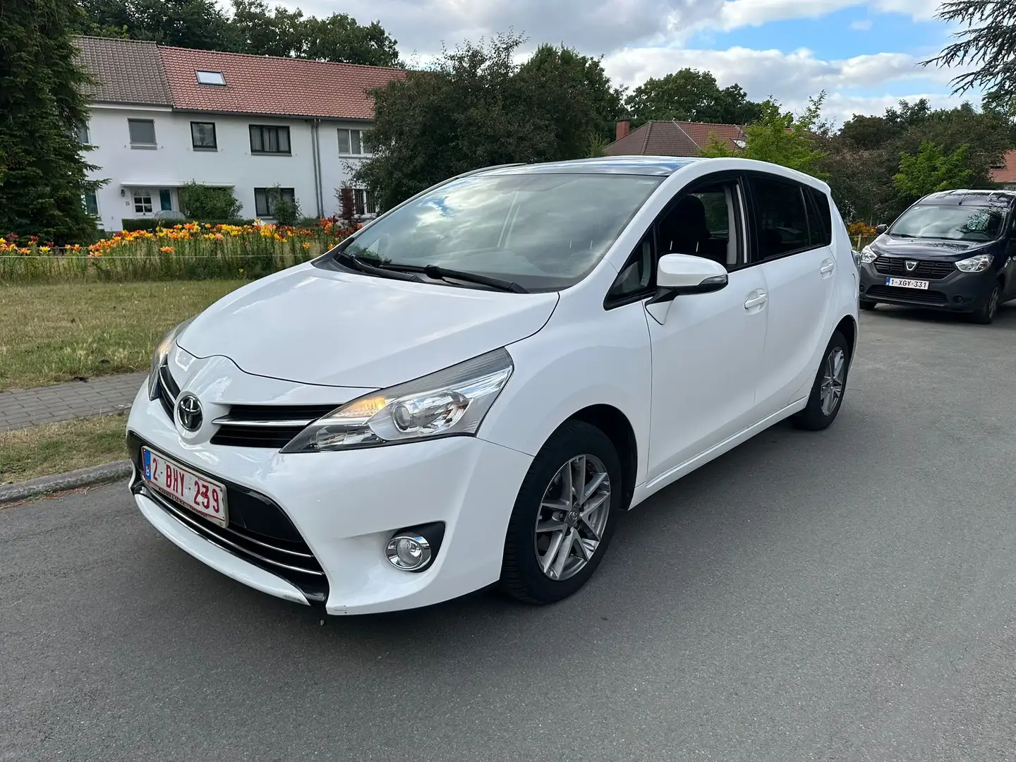 Toyota Verso Verso 1.8i Skyview 5pl. CVT Blanc - 1