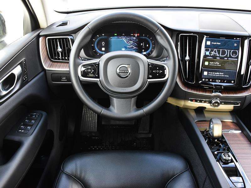 2024 Volvo XC60 Plus | Apple CarPlay | 360 Camera | Pilot Assist thumb 36
