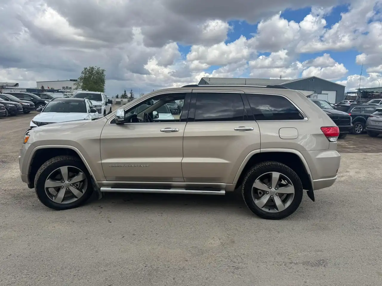 Jeep Grand Cherokee снимка Jeep Grand Cherokee