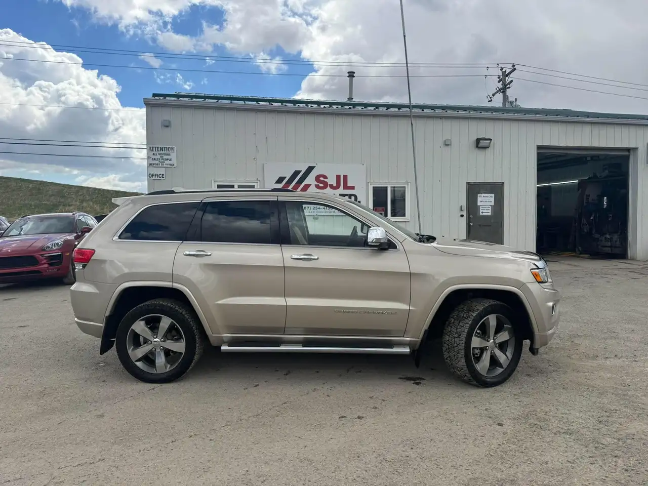 Jeep Grand Cherokee снимка Jeep Grand Cherokee