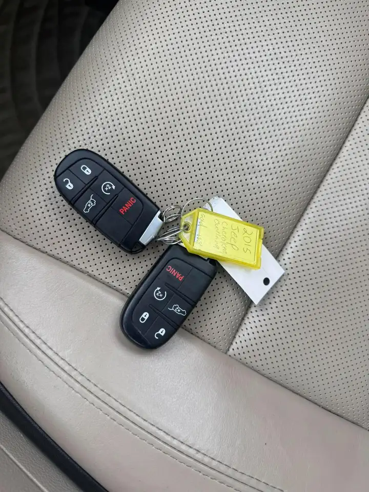 Jeep Grand Cherokee снимка Jeep Grand Cherokee