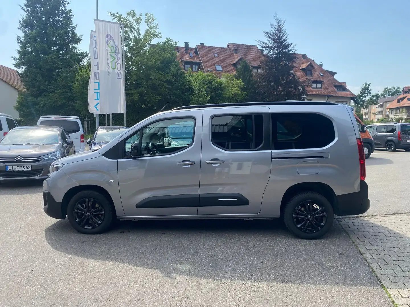 Citroen Berlingo Max XL 1.5 BlueHDi 130 Automatik*1.Hand Silber - 2