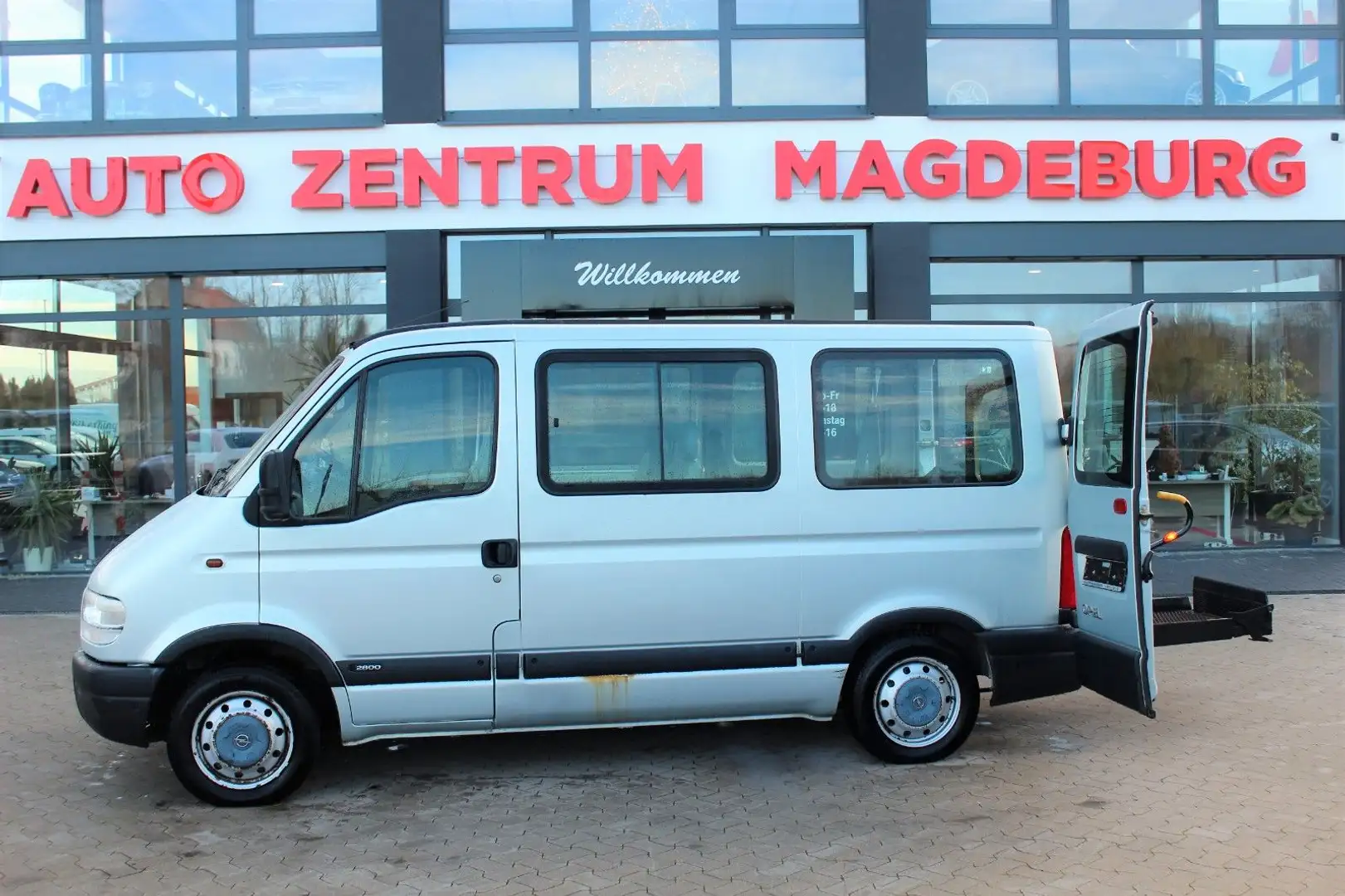 Opel Movano 2.5 DTi Rollstuhllift, Standheizung,Klima Zilver - 1