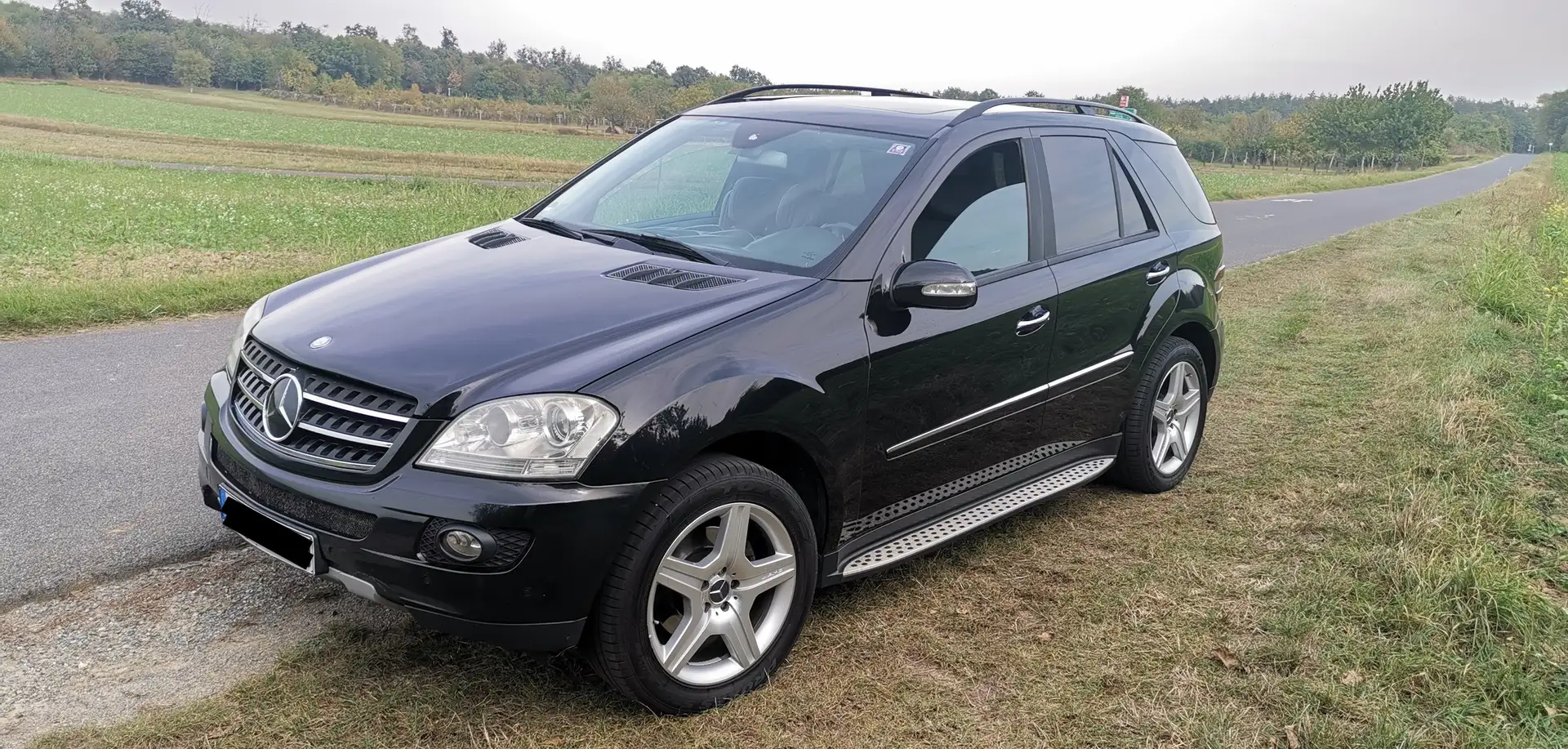 Mercedes-Benz ML 350 ML 350 4Matic 7G-TRONIC Schwarz - 1