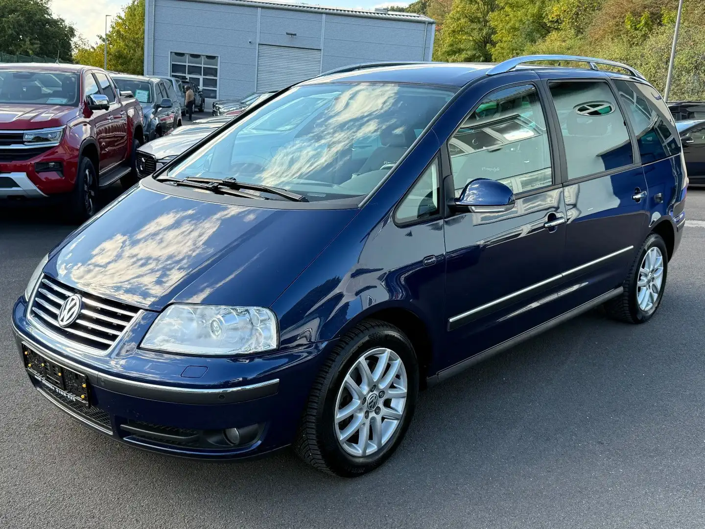 Volkswagen Sharan Freestyle TSI DSG GRA Navi Xenon PDC SHZ Blau - 2