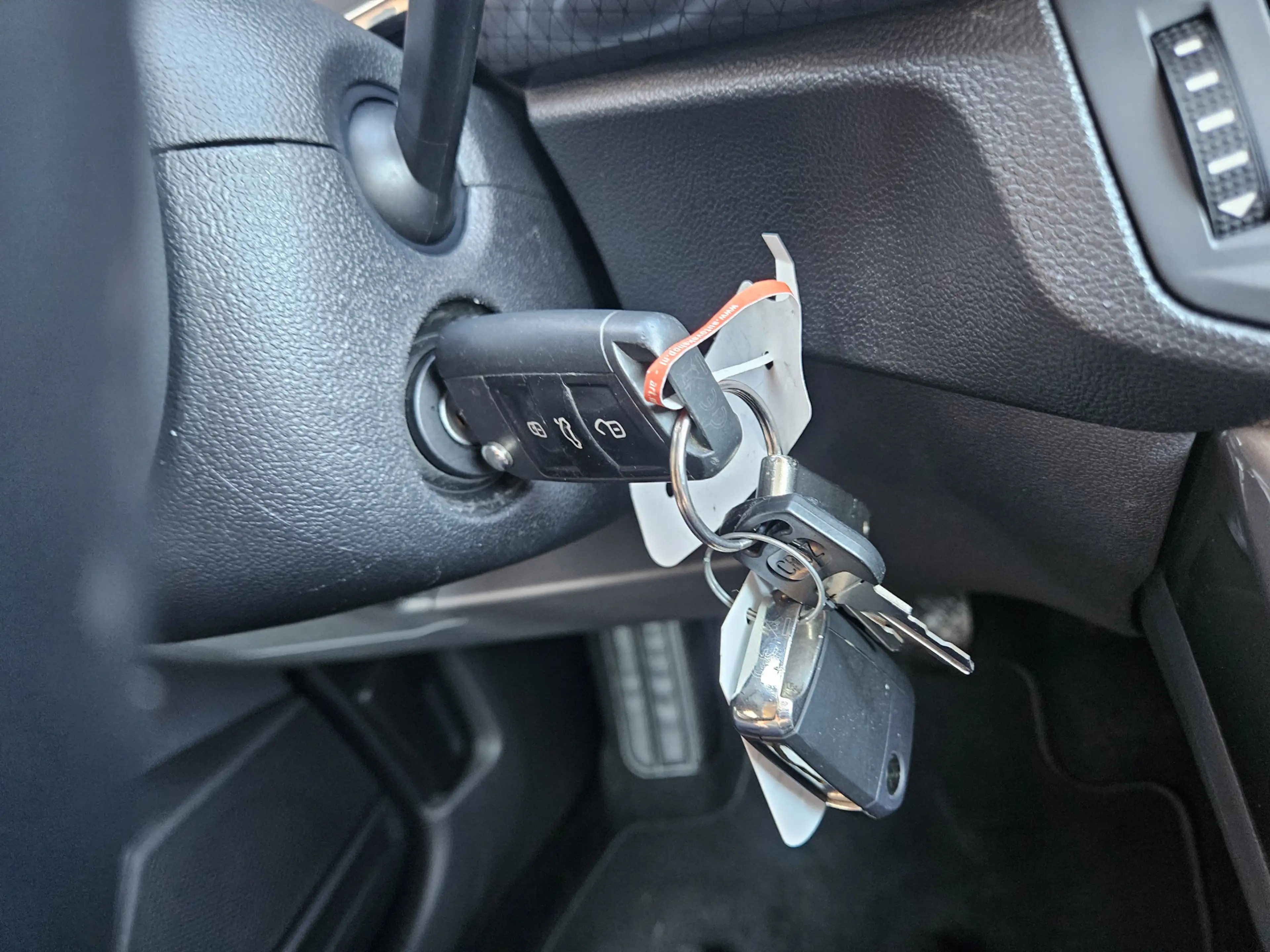 Volkswagen T-Cross 1.0 TSI Style — photo 20