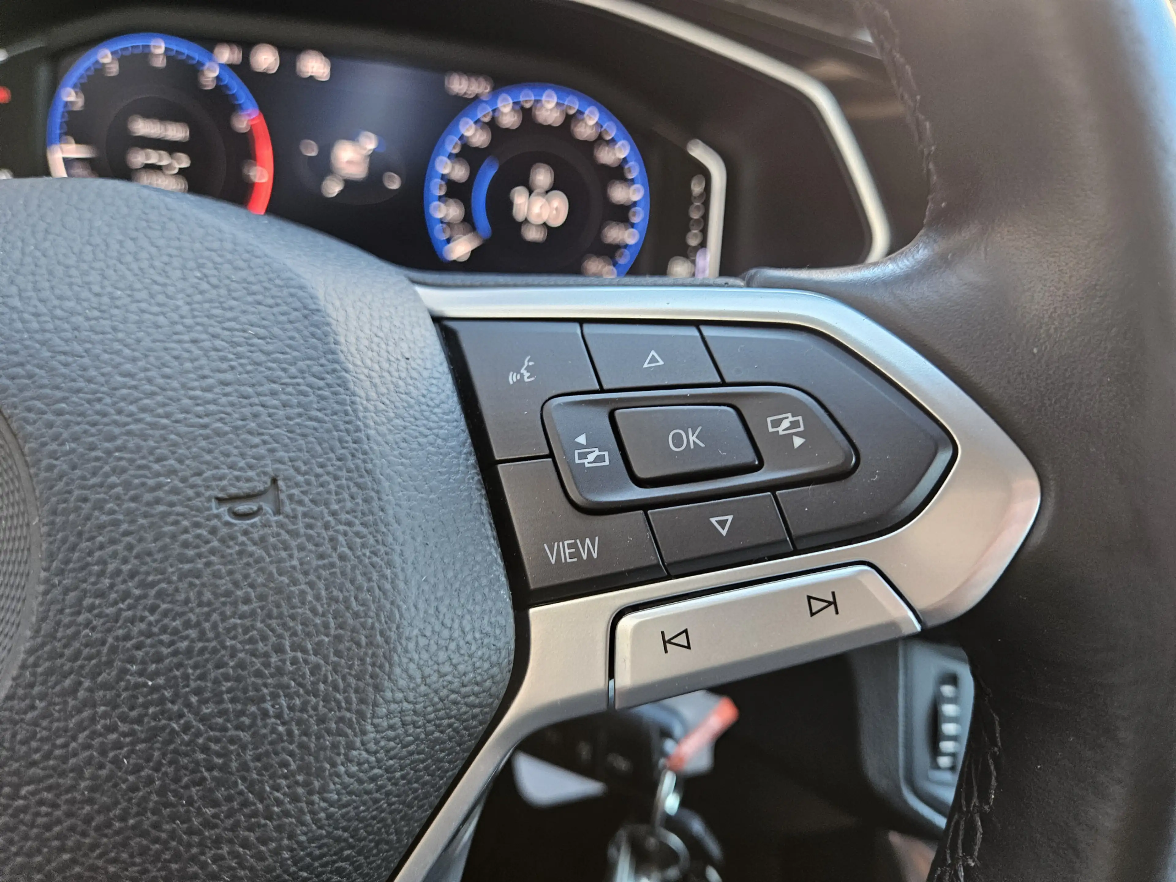 Volkswagen T-Cross 1.0 TSI Style — photo 19