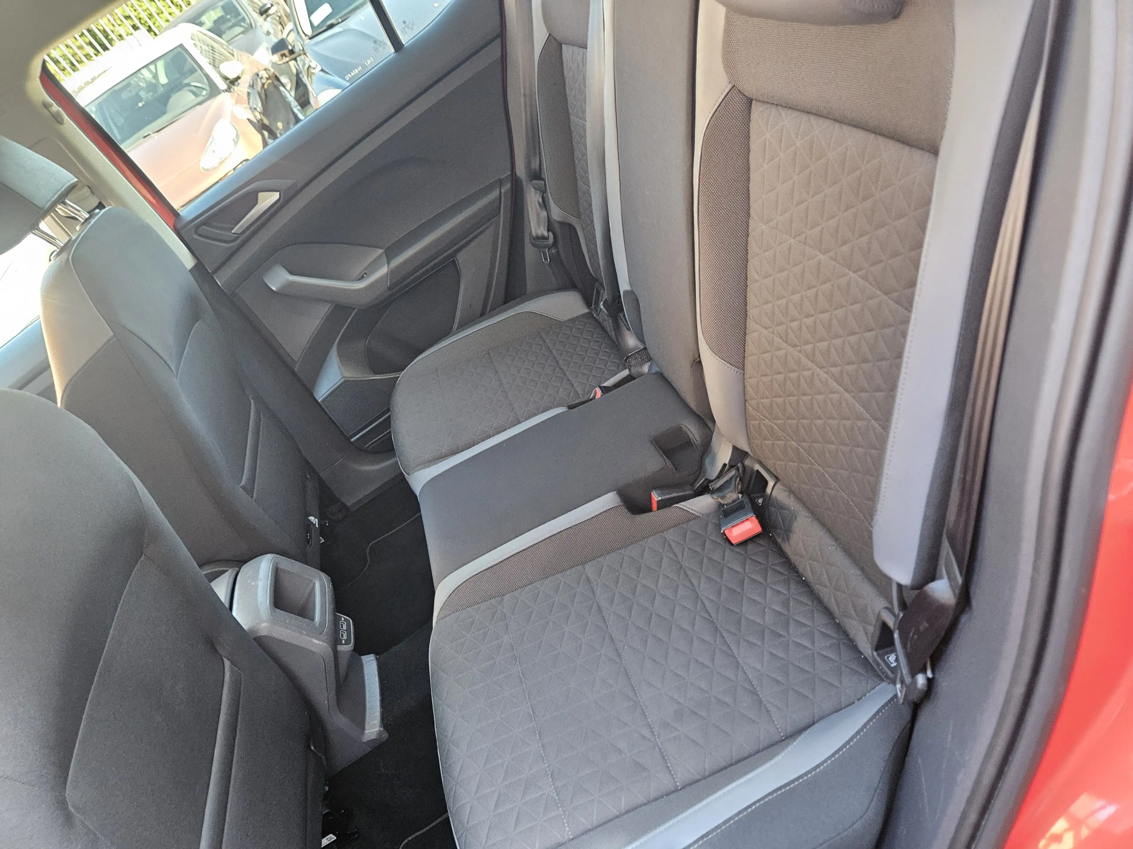 Volkswagen T-Cross 1.0 TSI Style — photo 22