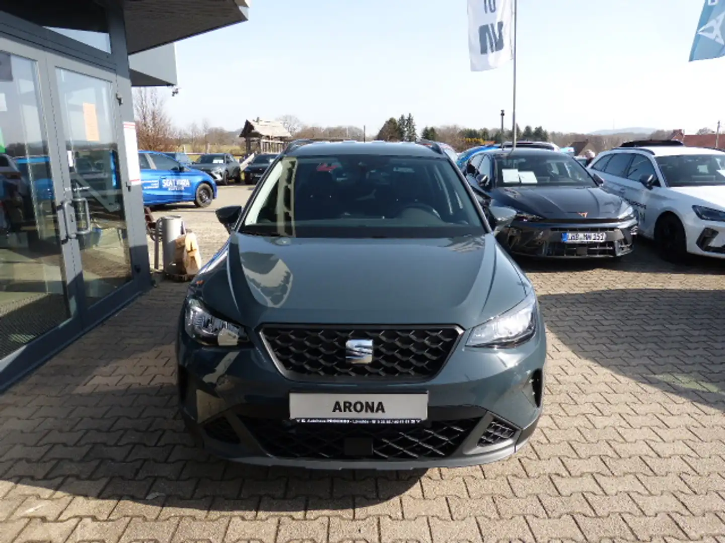 SEAT Arona Style Arona Road Edition 1.0 TSI 95 PS Blau - 2