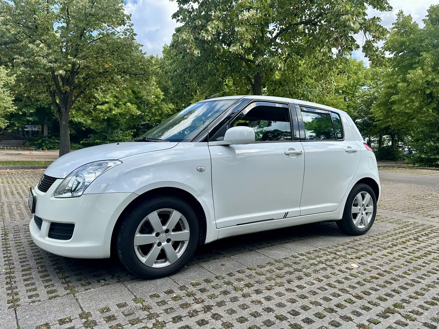 Suzuki Swift 1.3 - 2