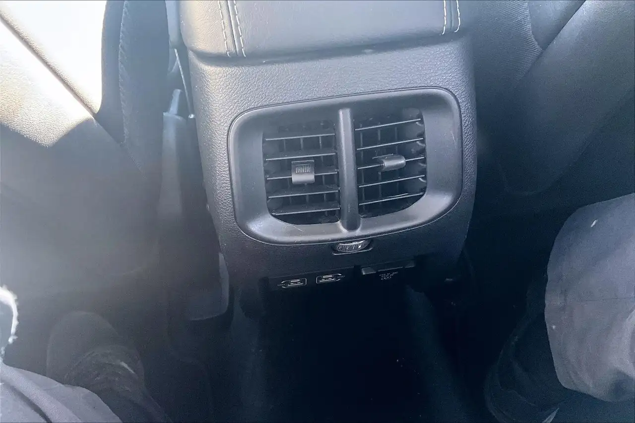 Jeep Cherokee снимка Jeep Cherokee