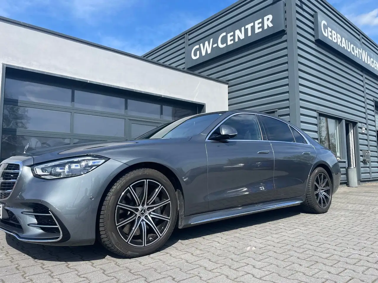 Mercedes-Benz S 400