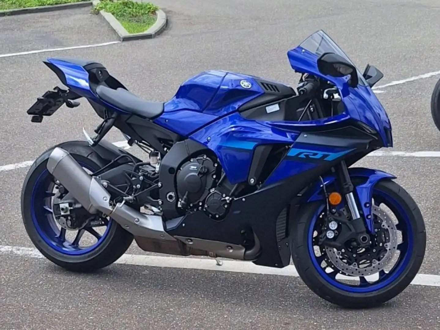 Yamaha YZF-R1 Blauw - 1