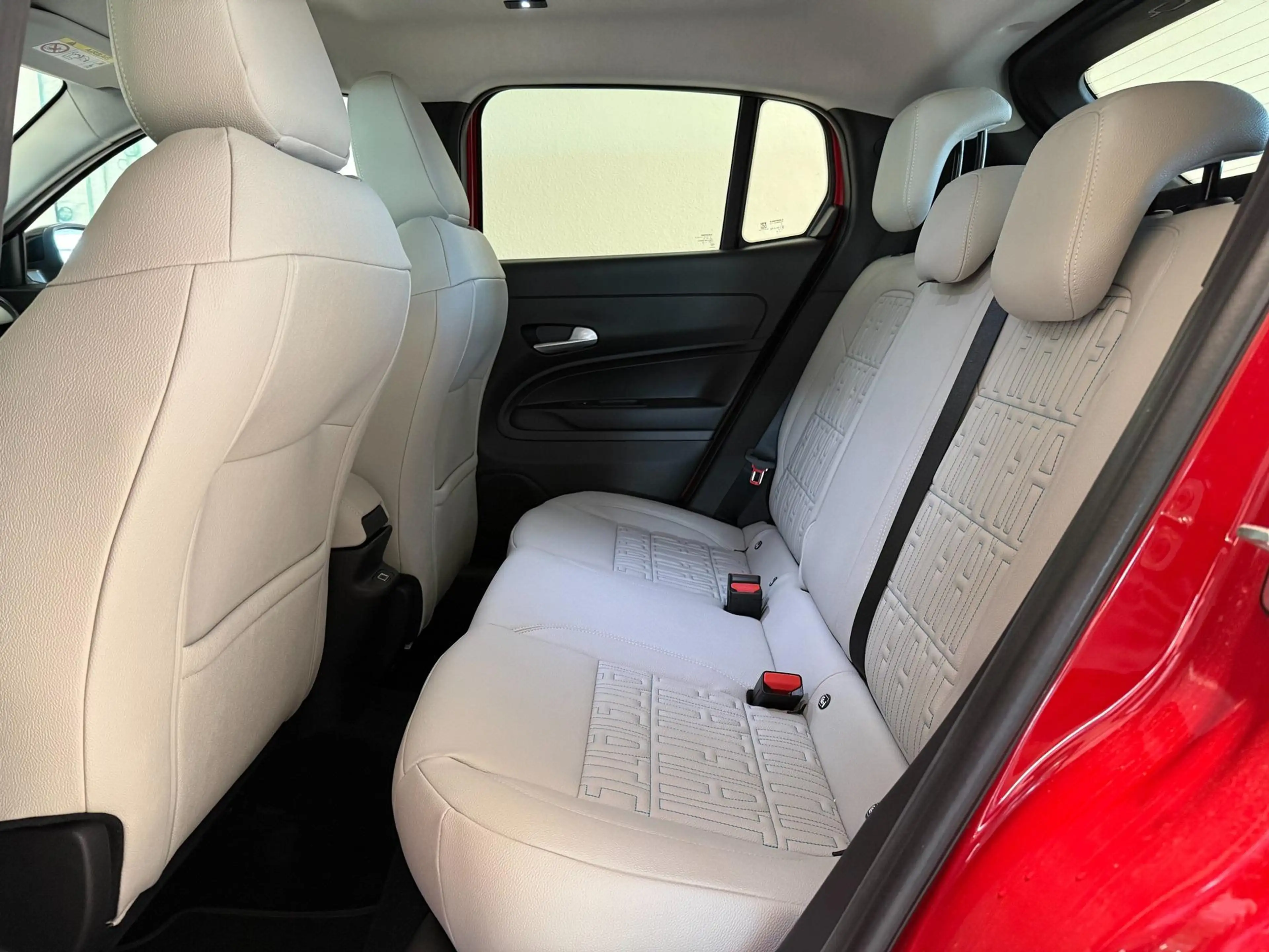 Fiat 600 La Prima Hybrid 1.2 T3 81 kW (110 PS) Klimaauto... — photo 15