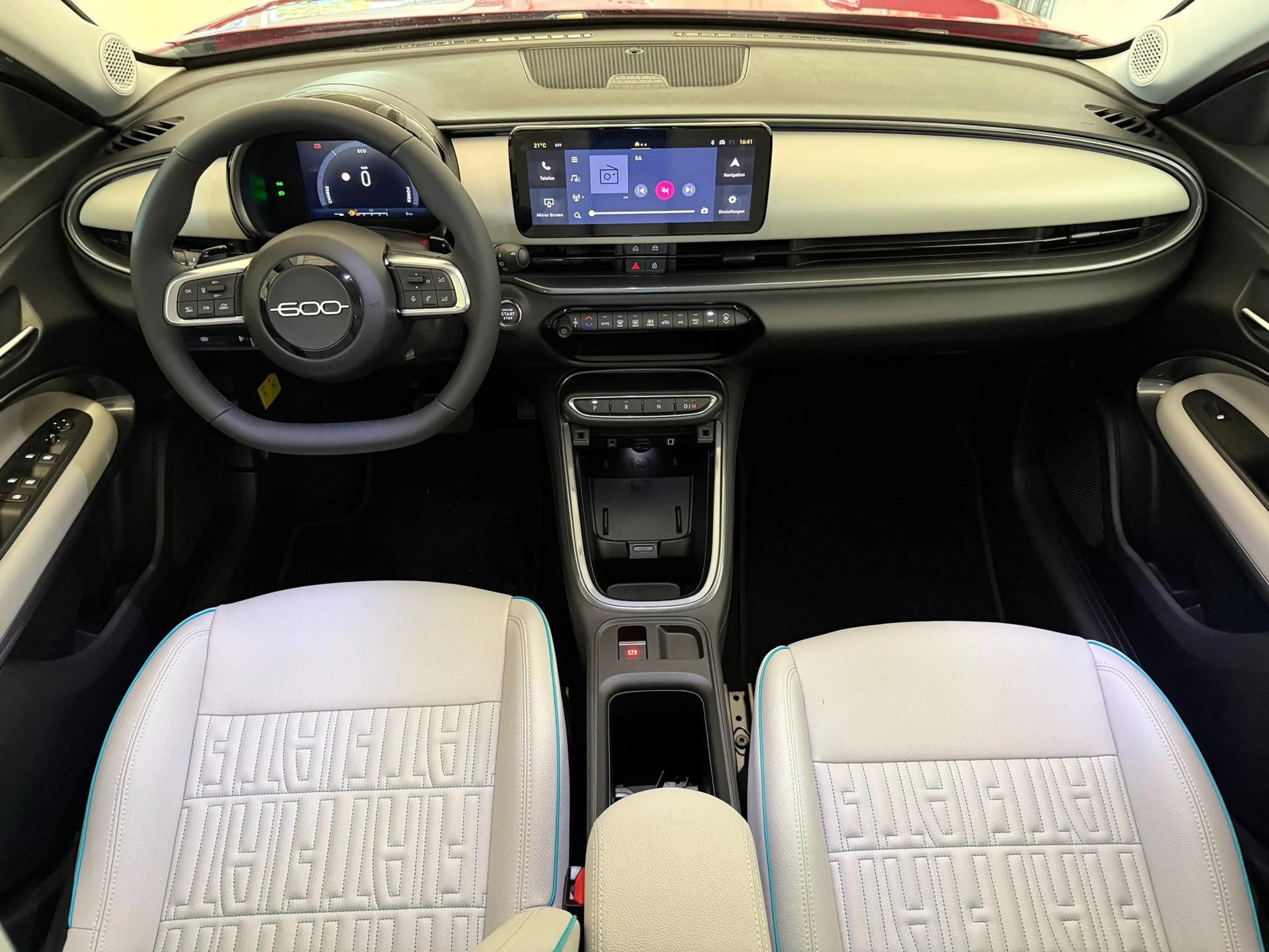Fiat 600 La Prima Hybrid 1.2 T3 81 kW (110 PS) Klimaauto... — photo 11