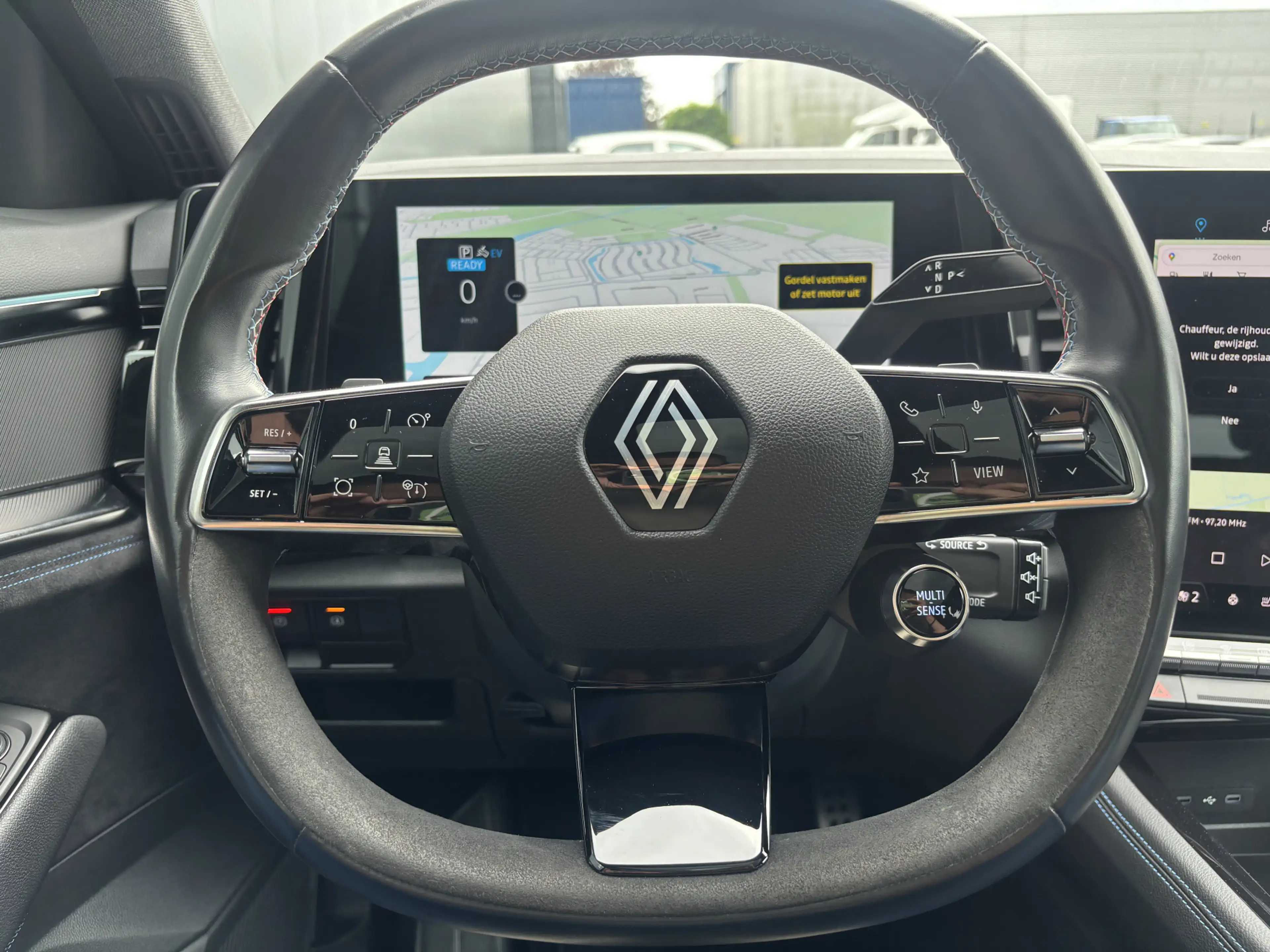 Renault Espace E-Tech full hybrid 200 esprit Alpine 7persoons Ele — photo 26