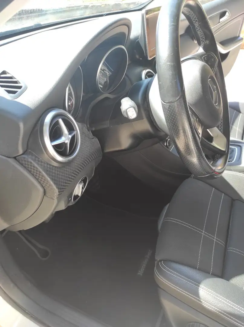 Mercedes-Benz A 200 d Business - 2