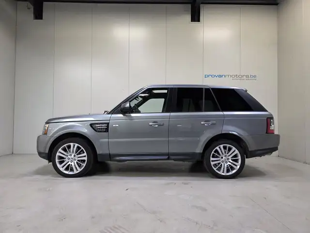 Land Rover Range Rover Sport view 8