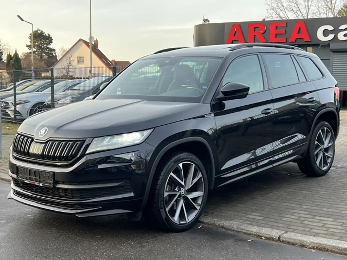 Skoda Kodiaq Sportline*PANO*7-SITZ*VIRT*LED*KEY*KAM* Schwarz - 1