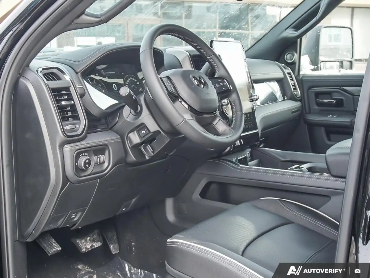 RAM 2500 снимка RAM 2500
