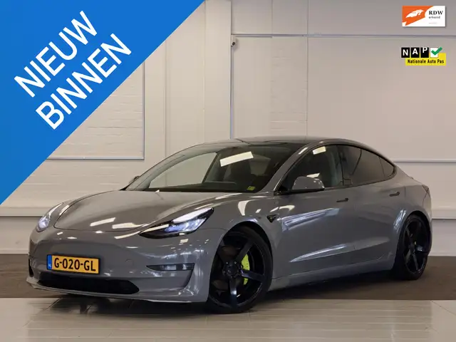 Tesla Model 3 Long Range AWD 75 kWh 20''LM Performance look Verl