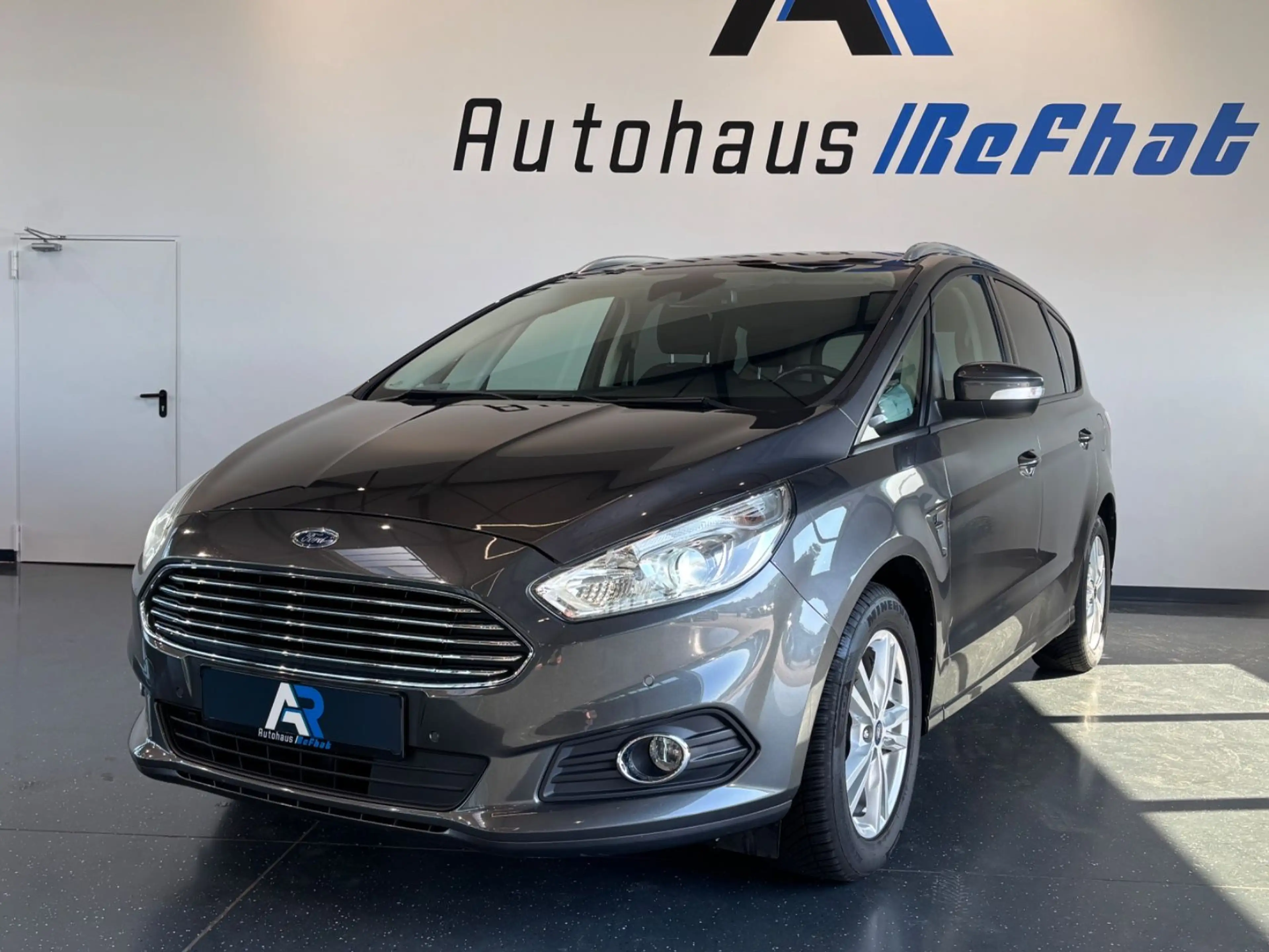 Ford S-Max S-MAX Business*PDC*AHK*SHZ*KAMERA* — photo 3