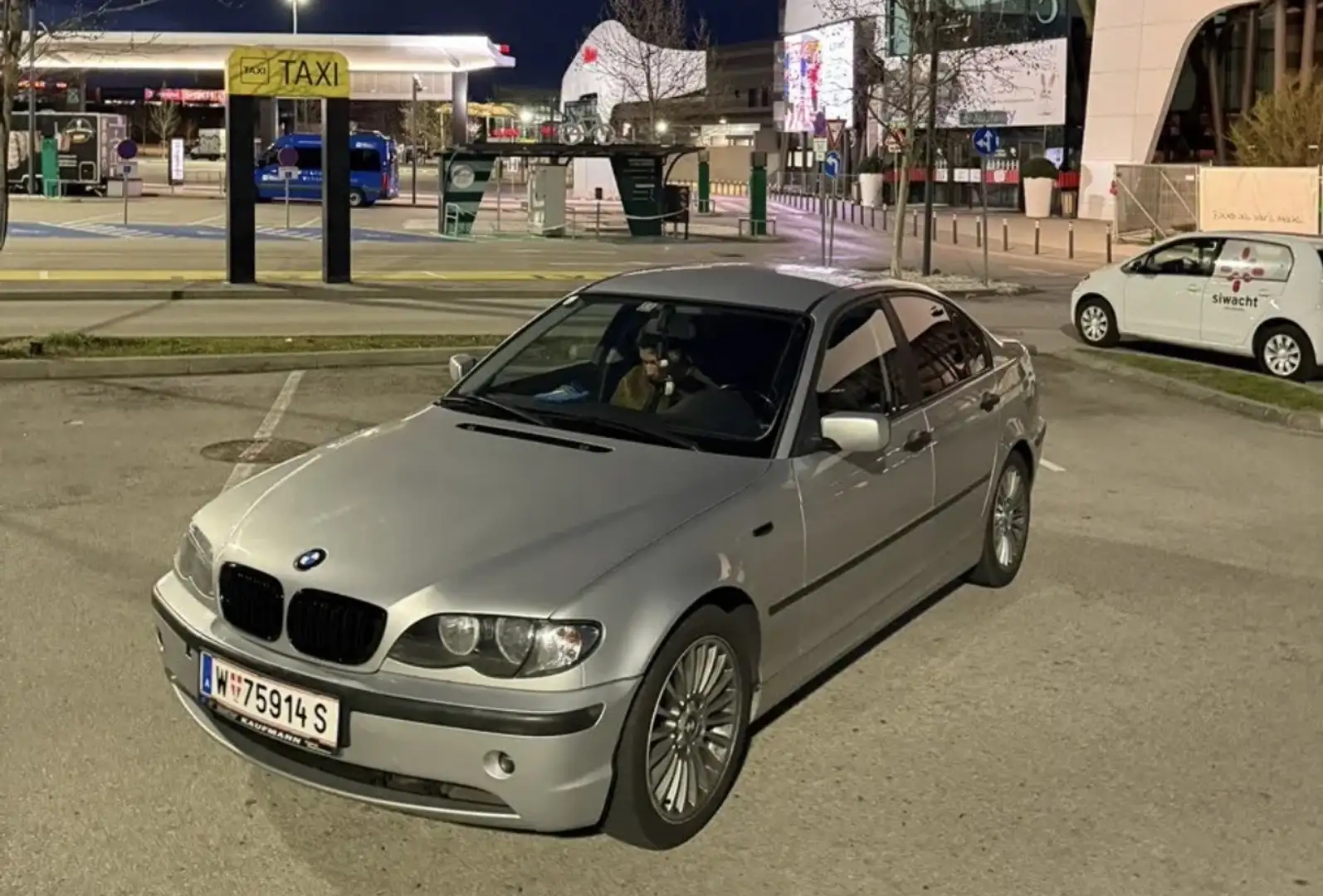 BMW 318 318d - 2