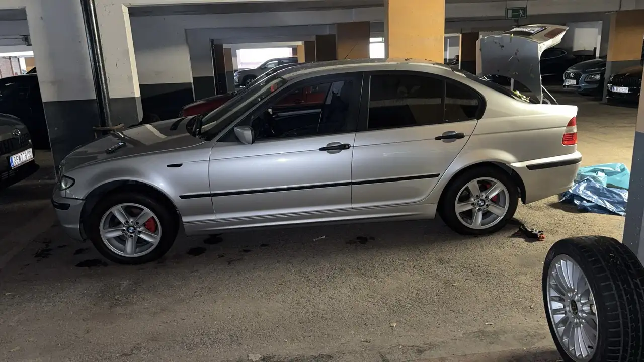 BMW 318d, foto 9